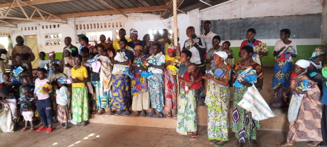 Comida solidaria en Murore (Burundi). Organizado por la asociación Dufatanemunda ACLF Aljucer.
